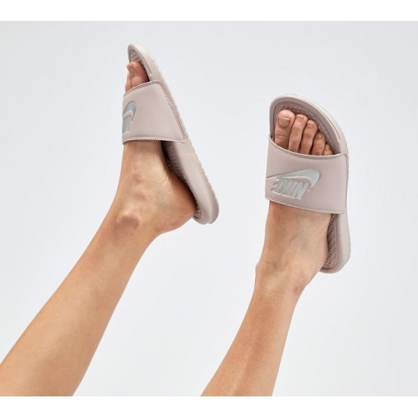 Nike Benassi JDI Sandalen Damen