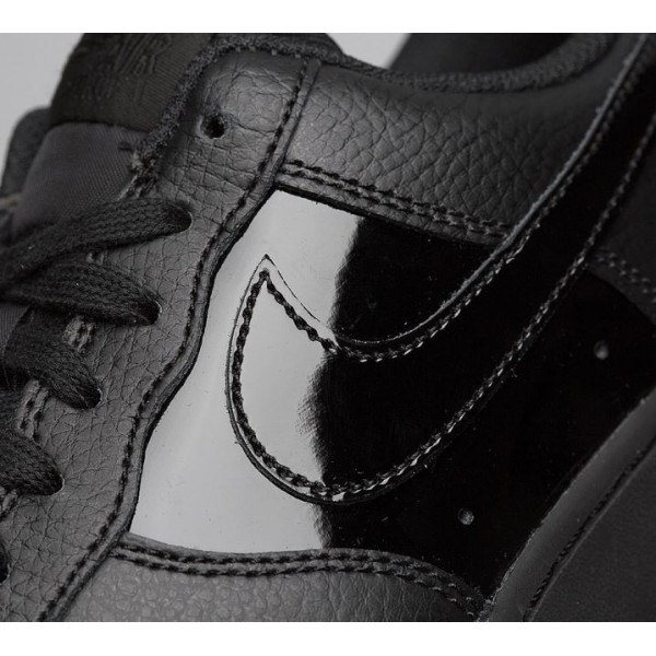 Nike Air Force 107 Patent Turnschuhe Herren