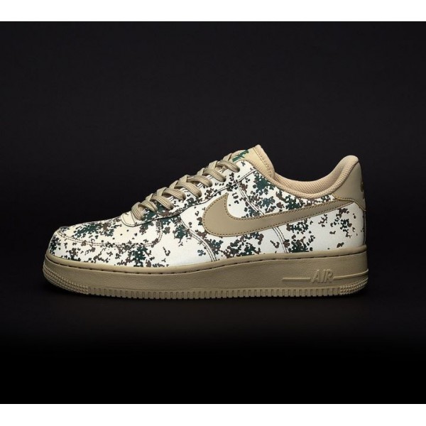 Nike Air Force 1 07 LV8 Camo Turnschuhe Herren