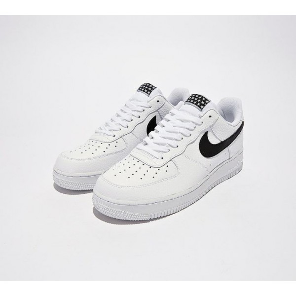 Nike Air Force 1 07 Turnschuhe Herren