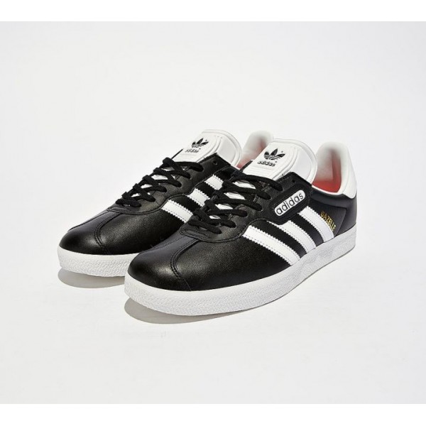adidas Originals Gazelle Super Essential Turnschuh...